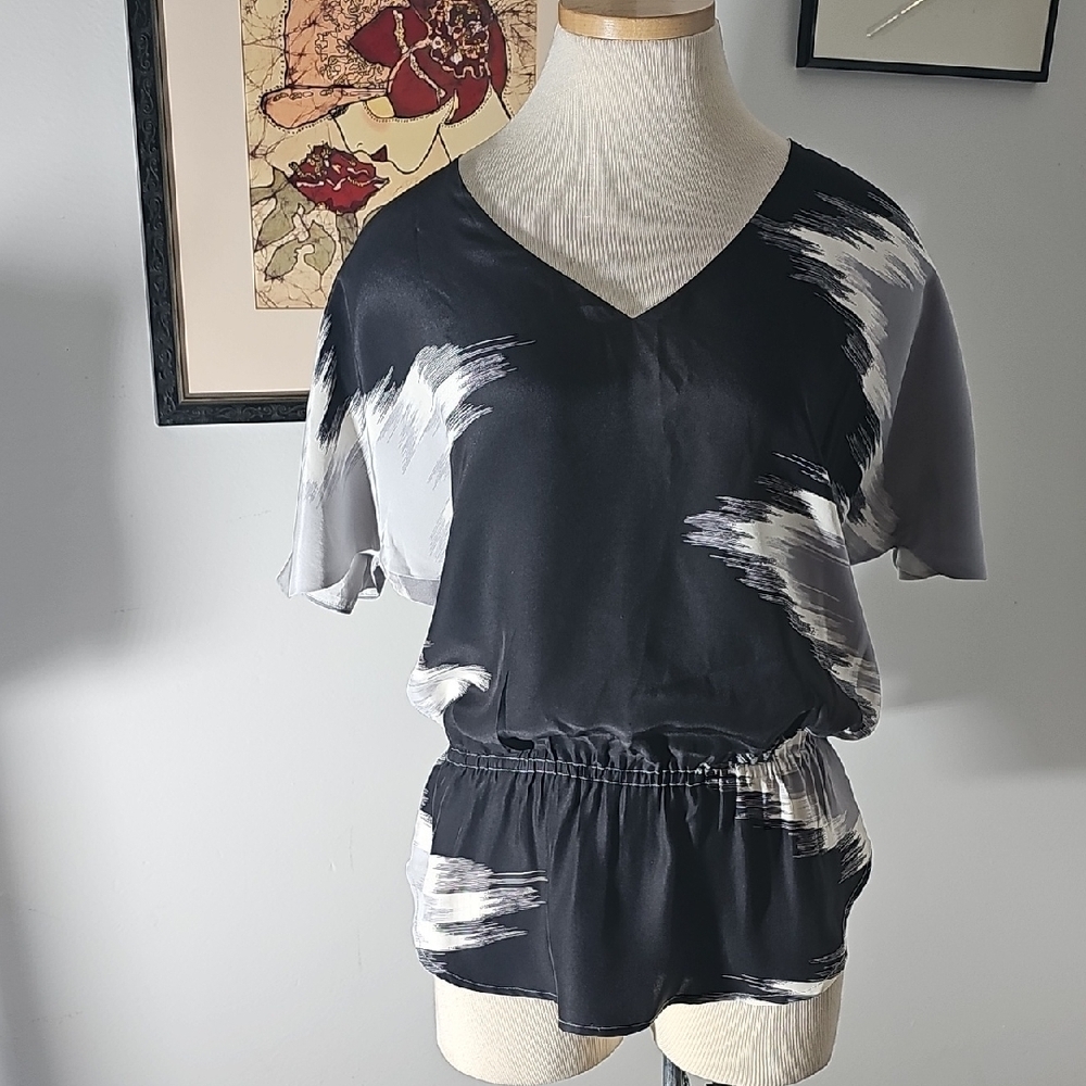 Cache 100% Silk Black and White Women's Top. Peplum With Butterfly Sleeves. XS